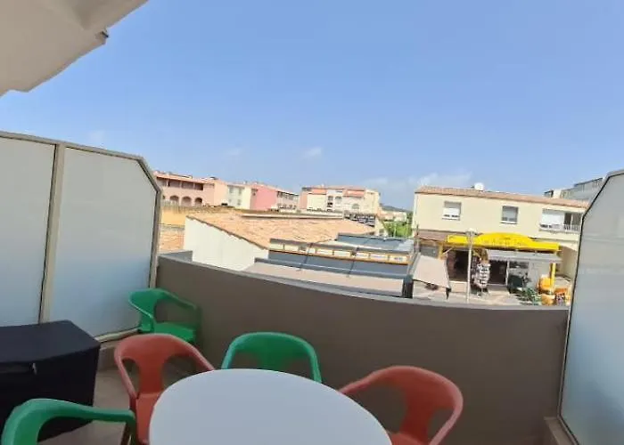 아파트 4 Couchages Le Mole *